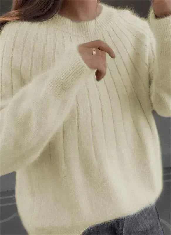 Thea Cashmere Sweater for Women – Gentle, Luxurious Sweater with a Classic Fit for Fall and Winter