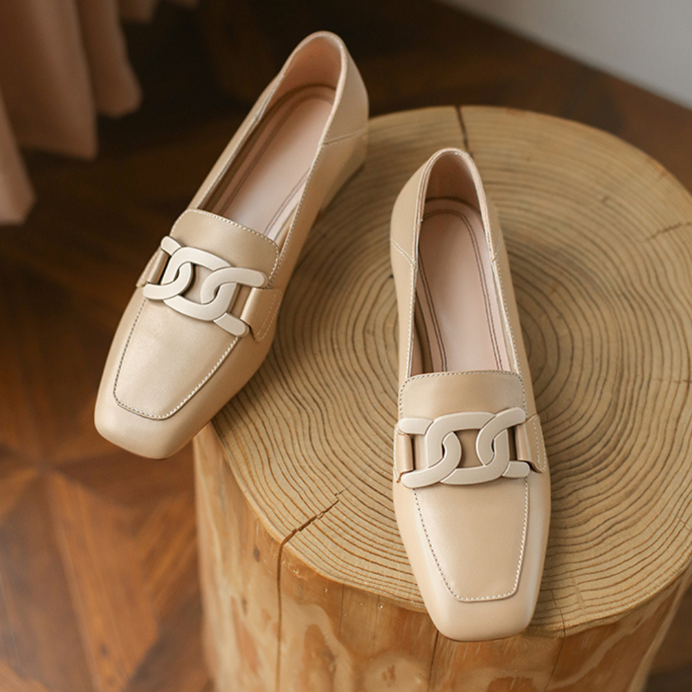 Verity Women's Mary Jane Loafers – Leather Shoes with a Chunky Heel for All-Day Comfort