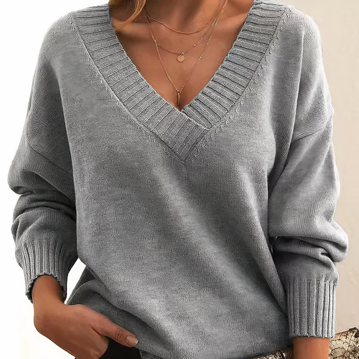 Yseult Women's V-Neckline Cashmere Sweater – 100% Premium Cashmere in a Plush, Cozy, Timeless Fit