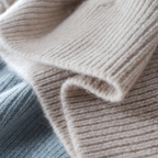 Elowyn Women's Cashmere Sweater – Gentle Turtleneck, Luxurious 100% Cashmere & Refined Style