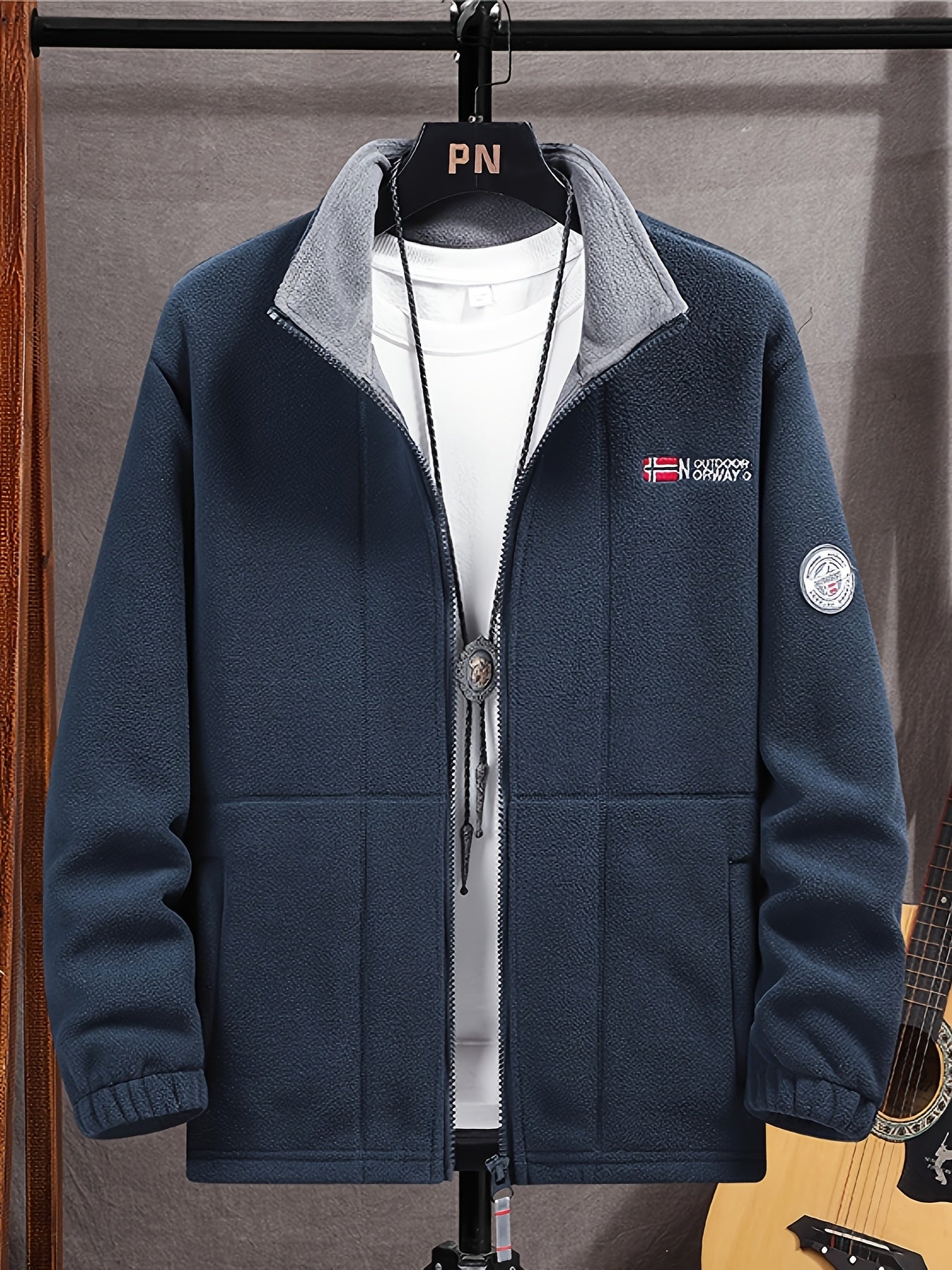 Yolanda Men's Outdoor Fleece Jacket – Plush, Lightweight Warmth with a Protective Collar