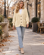 Queenie Women's Textured Cable Knit V-Neck Button-Front Cardigan Sweater with Pockets