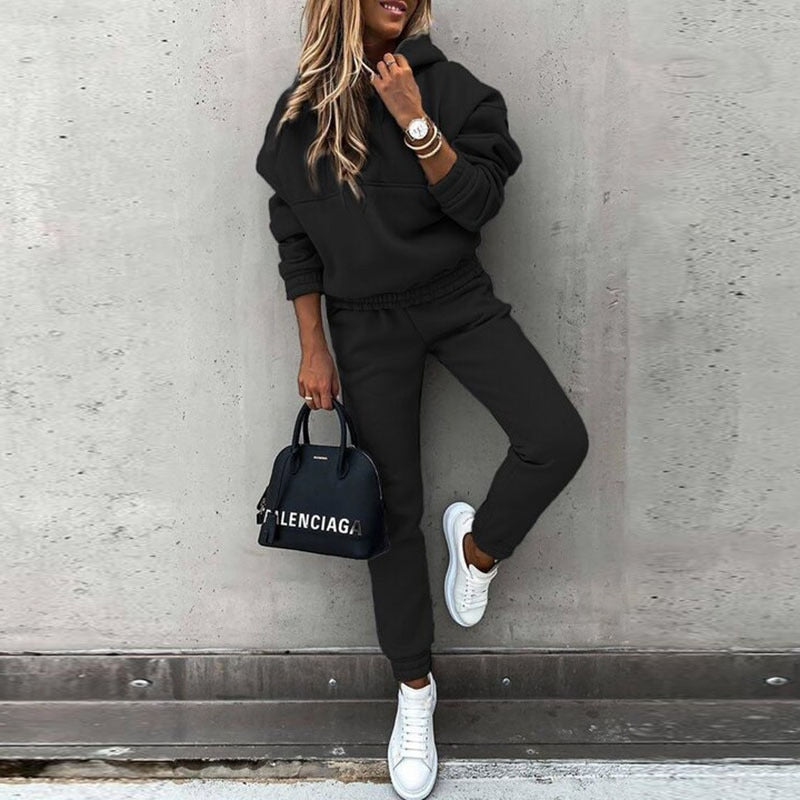 Verity Women's Jogger Set – Plush Comfort & Modern Style for Everyday Relaxation