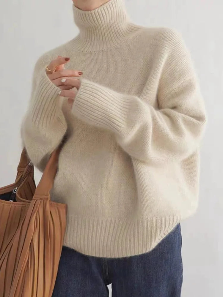 Draven Women's Sweater – Plush Wool Turtleneck, Refined Style for a Chic Winter Look