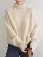 Draven Women's Sweater – Plush Wool Turtleneck, Refined Style for a Chic Winter Look
