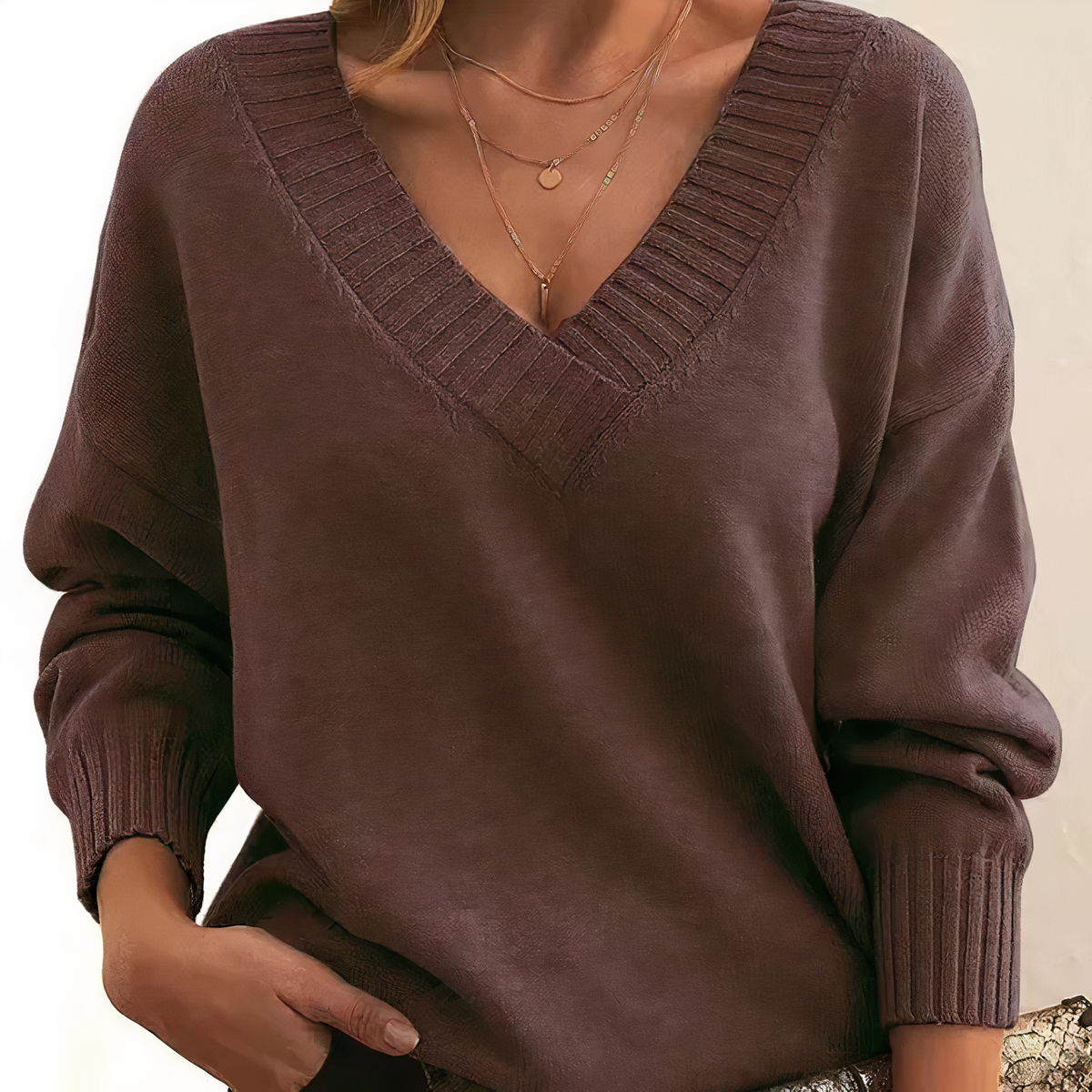 Yseult Women's V-Neckline Cashmere Sweater – 100% Premium Cashmere in a Plush, Cozy, Timeless Fit