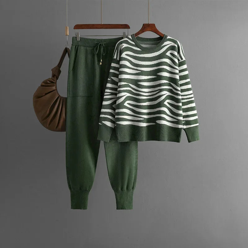 Marisela Women's Cashmere Set – Chic Zebra-Print Design, Gentle & Cozy
