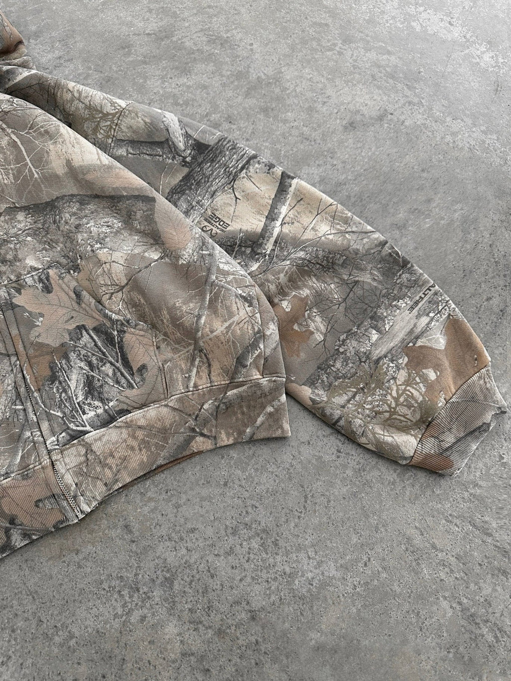 Winslet Men's Hoodie – Modern Camo Sweatshirt, Cozy & Versatile