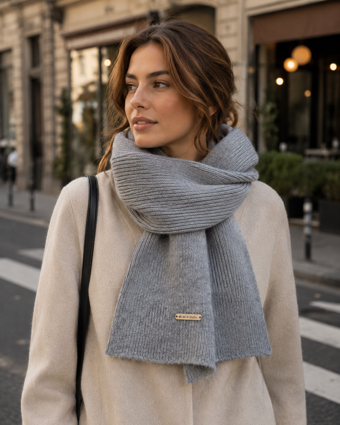 Thorne Women's Cashmere-Blend Scarf – Gentle, Insulating & Versatile Seasonal Accessory