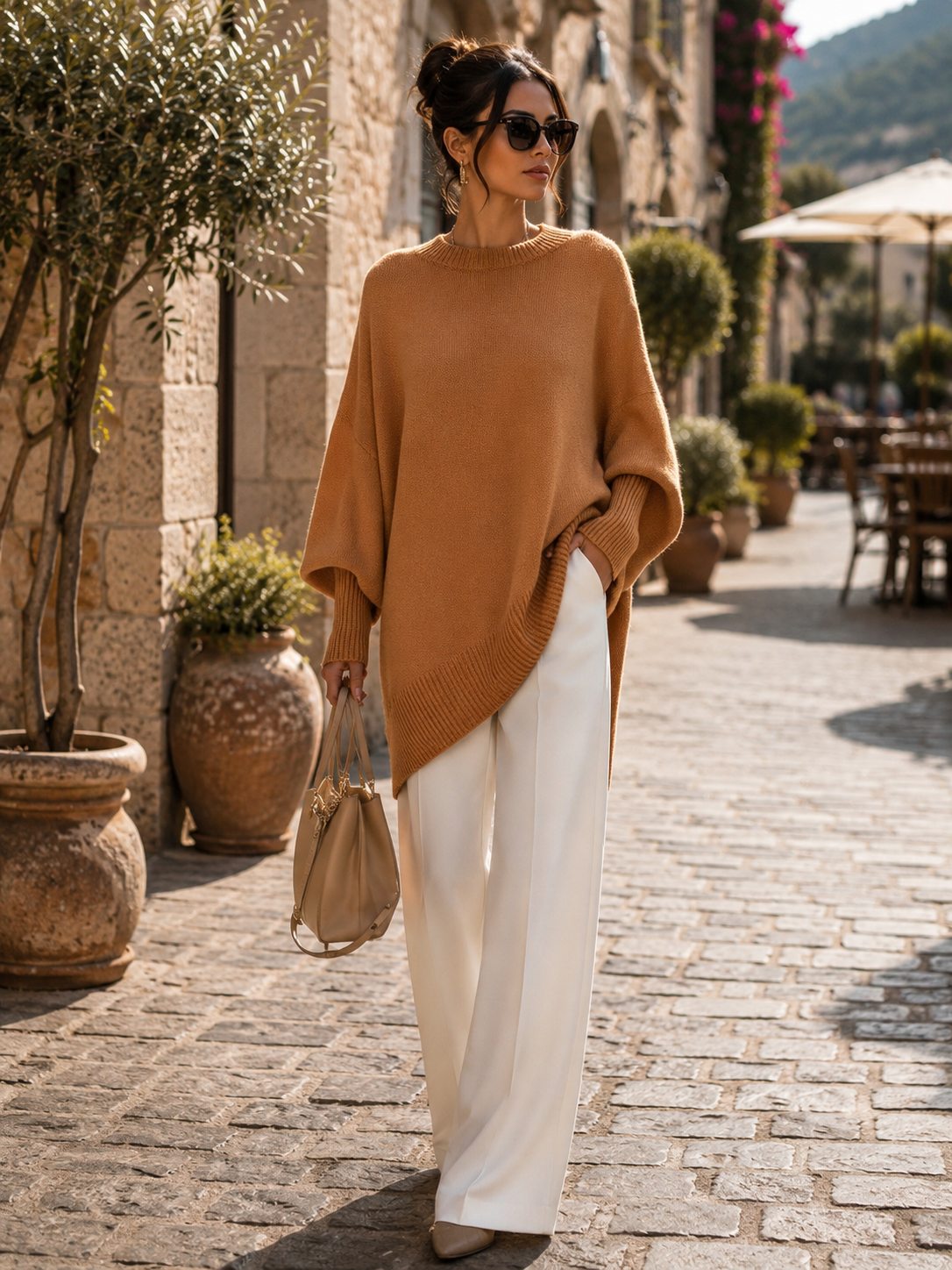 Wynne Women's Oversized Top – Round Neckline, Wide Sleeves & Ribbed Detailing