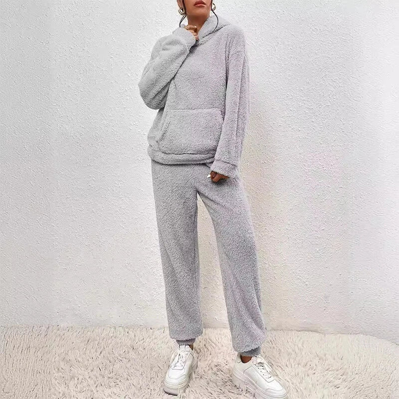 Kian Women's Set – Gentle Fleece Pajamas with Hood & Relaxed Pants for Winter