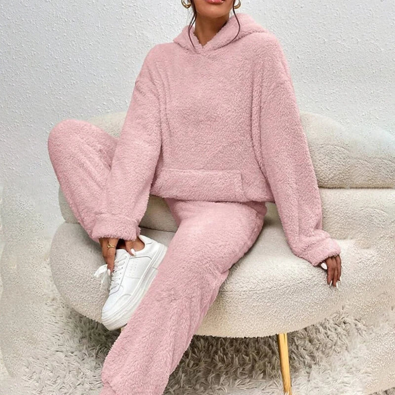 Kian Women's Set – Gentle Fleece Pajamas with Hood & Relaxed Pants for Winter