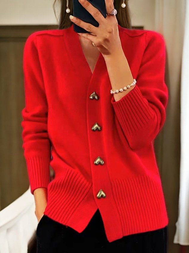 Selah Women's Cardigan – Insulating Refined Cardigan with Heart-Shaped Buttons